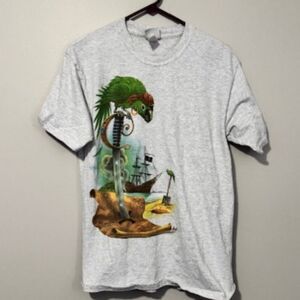 USED Woman's Caribbean Soul Short Sleeve Shirt Color Grey Size Large